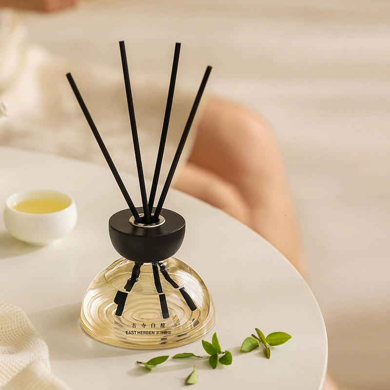 Reed Diffuser Set - 200 мл бутылка-диффузор с эфирным маслом